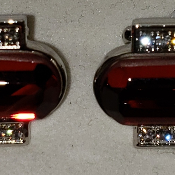 Cufflinks Rubyred - Picture 8 of 10